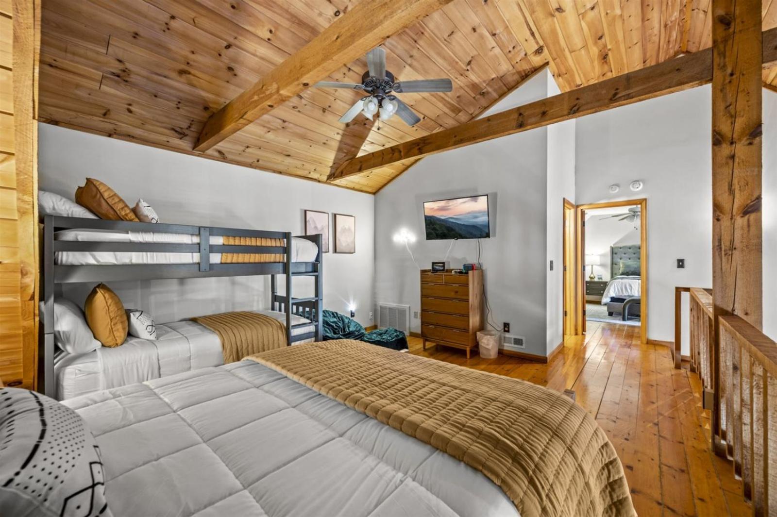 Hidden Star Hideaway-Blackberry Farm-Smoky Mtn Nat Park-Hot Tub- Fire Pit- Fenced Yard- Pet Friendly Walland Zewnętrze zdjęcie