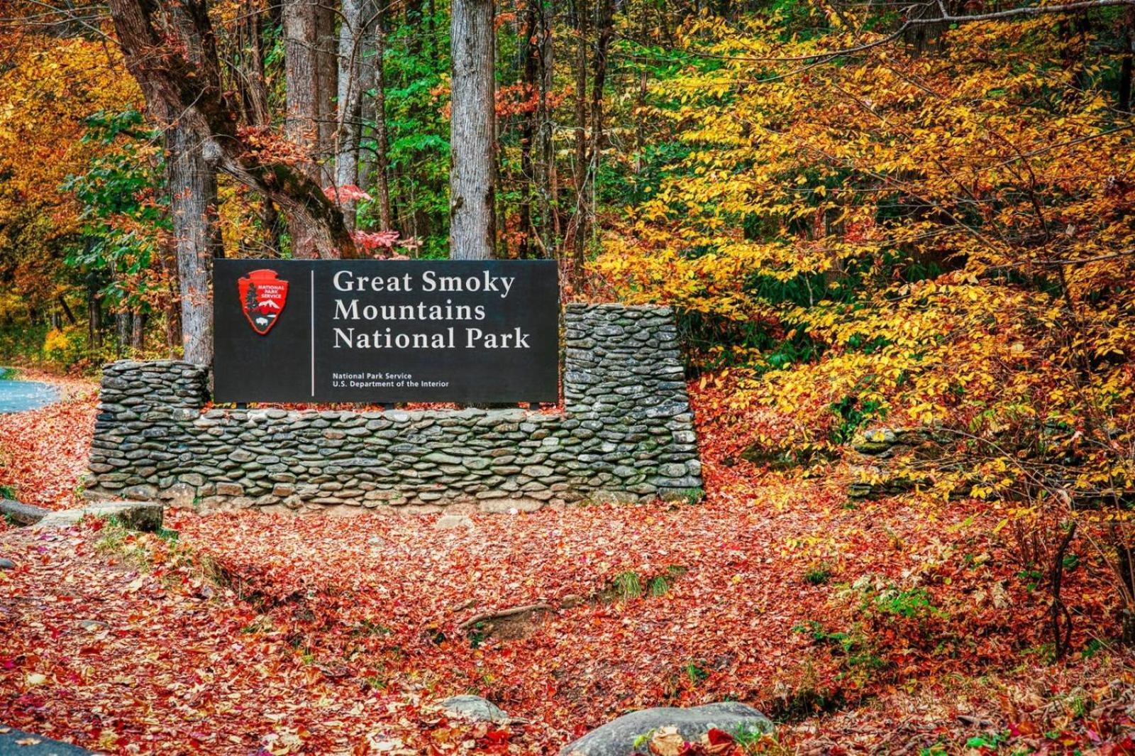 Hidden Star Hideaway-Blackberry Farm-Smoky Mtn Nat Park-Hot Tub- Fire Pit- Fenced Yard- Pet Friendly Walland Zewnętrze zdjęcie