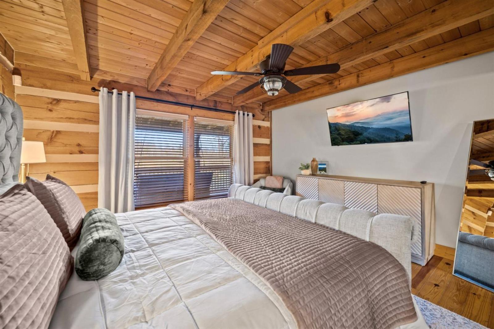 Hidden Star Hideaway-Blackberry Farm-Smoky Mtn Nat Park-Hot Tub- Fire Pit- Fenced Yard- Pet Friendly Walland Zewnętrze zdjęcie