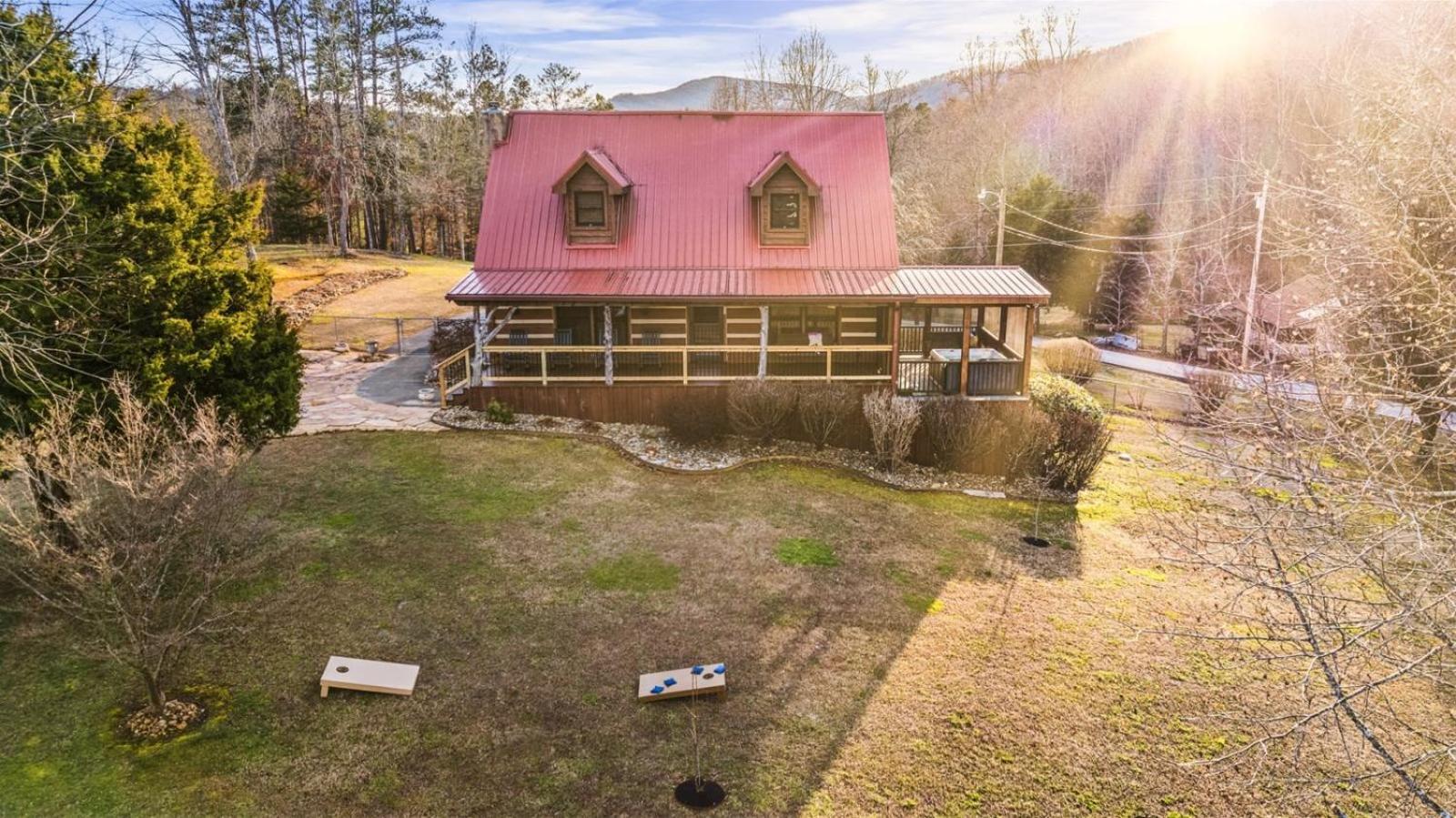 Hidden Star Hideaway-Blackberry Farm-Smoky Mtn Nat Park-Hot Tub- Fire Pit- Fenced Yard- Pet Friendly Walland Zewnętrze zdjęcie