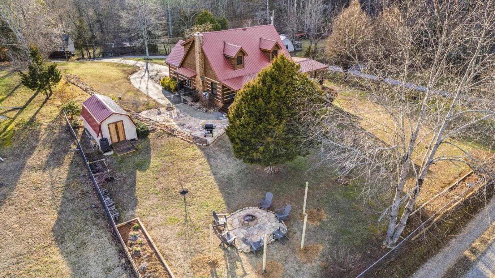 Hidden Star Hideaway-Blackberry Farm-Smoky Mtn Nat Park-Hot Tub- Fire Pit- Fenced Yard- Pet Friendly Walland Zewnętrze zdjęcie