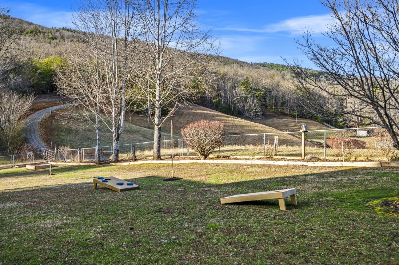 Hidden Star Hideaway-Blackberry Farm-Smoky Mtn Nat Park-Hot Tub- Fire Pit- Fenced Yard- Pet Friendly Walland Zewnętrze zdjęcie