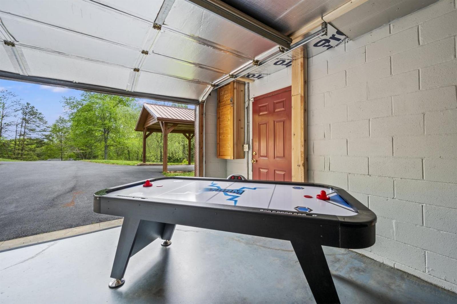 Hidden Star Hideaway-Blackberry Farm-Smoky Mtn Nat Park-Hot Tub- Fire Pit- Fenced Yard- Pet Friendly Walland Zewnętrze zdjęcie