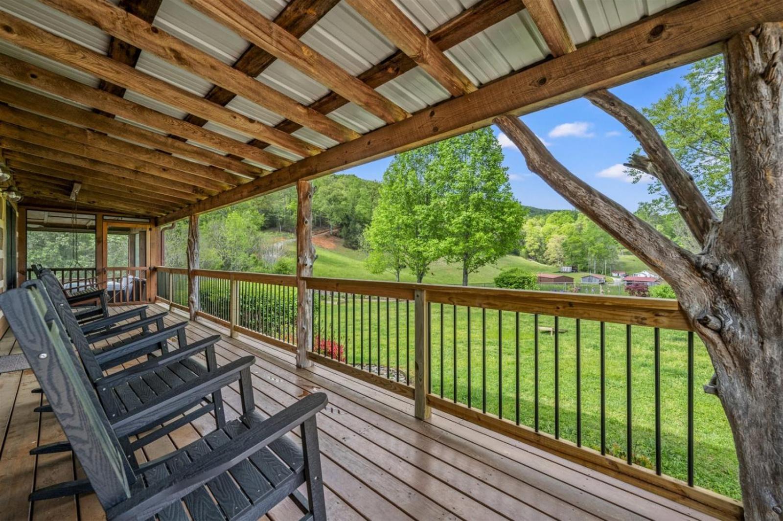 Hidden Star Hideaway-Blackberry Farm-Smoky Mtn Nat Park-Hot Tub- Fire Pit- Fenced Yard- Pet Friendly Walland Zewnętrze zdjęcie